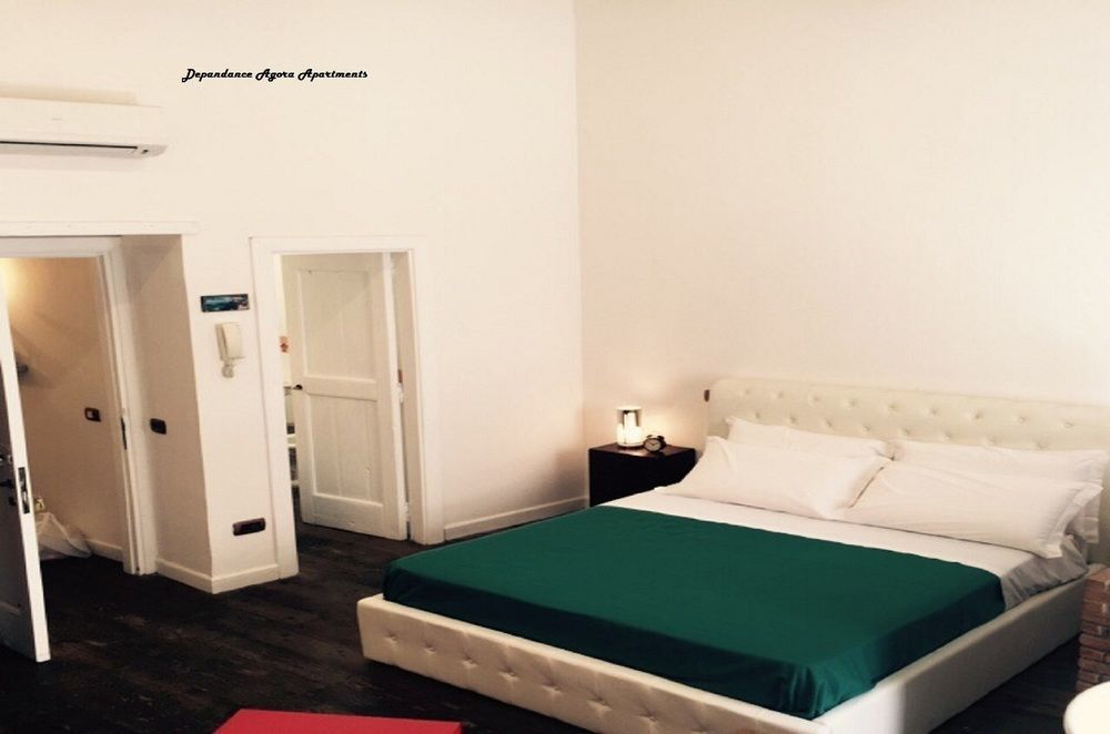 Agora Apartments Сорренто Екстер'єр фото