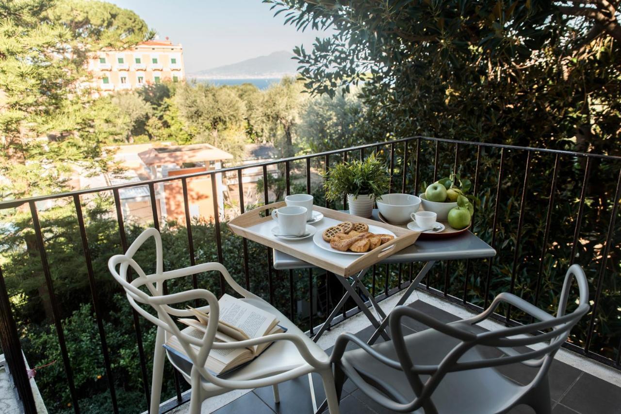 Agora Apartments Сорренто Екстер'єр фото