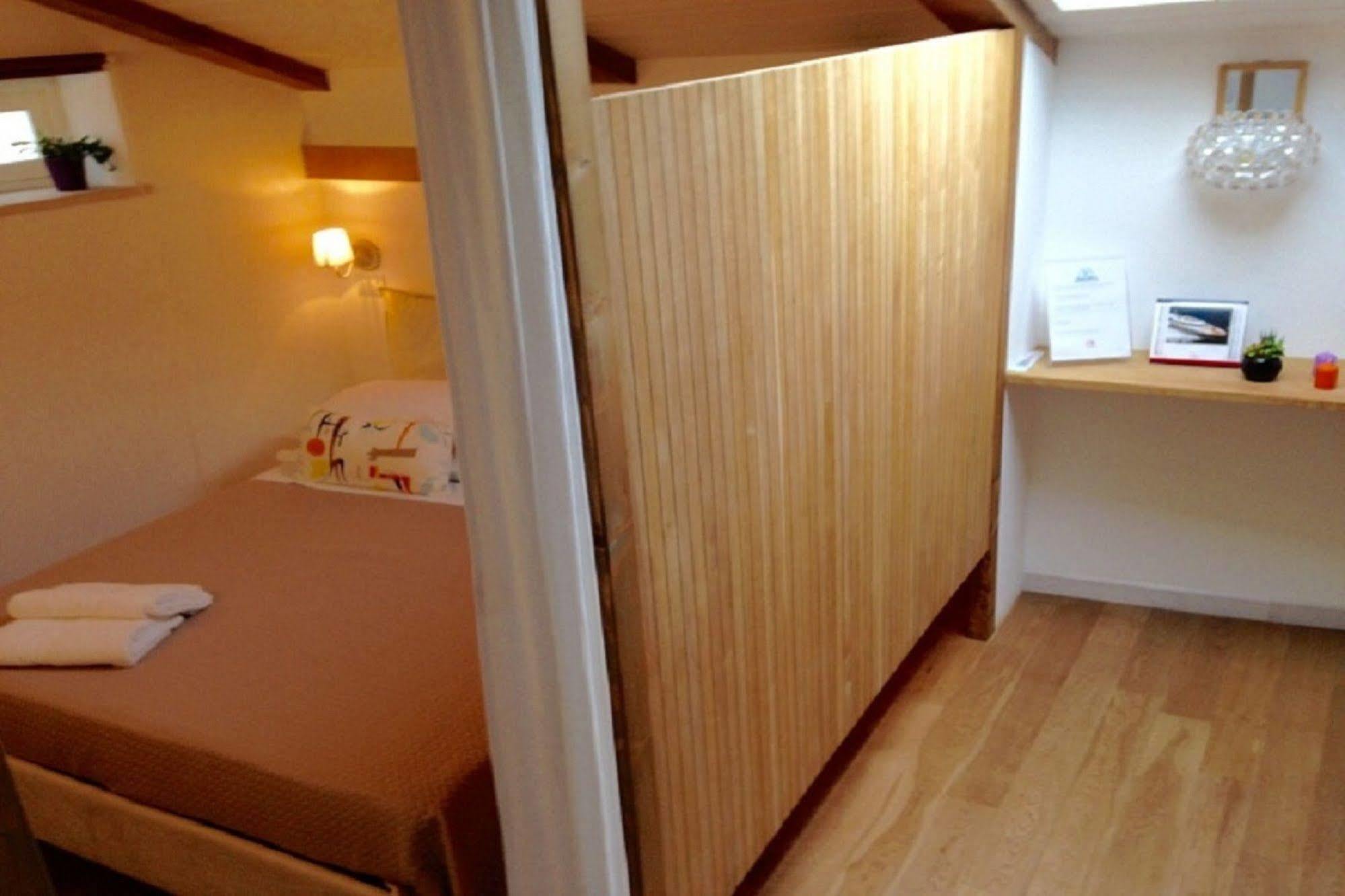 Agora Apartments Сорренто Екстер'єр фото